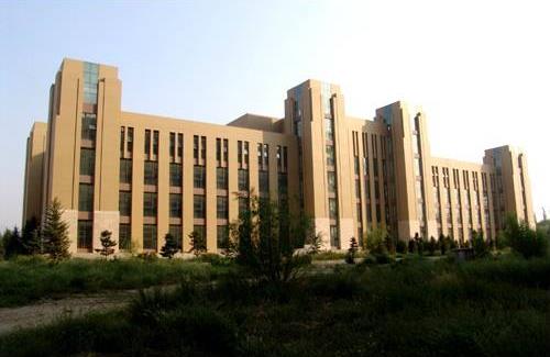 2、內(nèi)蒙古工業(yè)大學(xué).jpg
