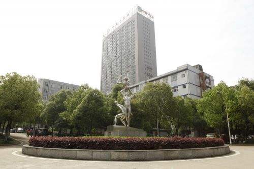 5、長江職業學院.jpg