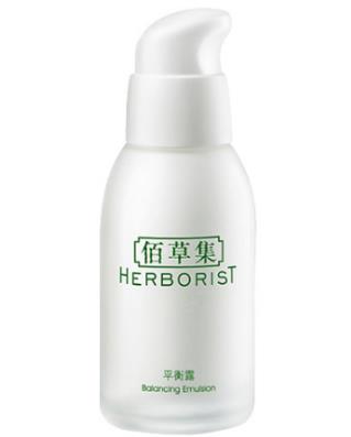 佰草集八大護膚品排行榜,佰草集新玉潤保濕菁華霜讓肌膚重回光彩