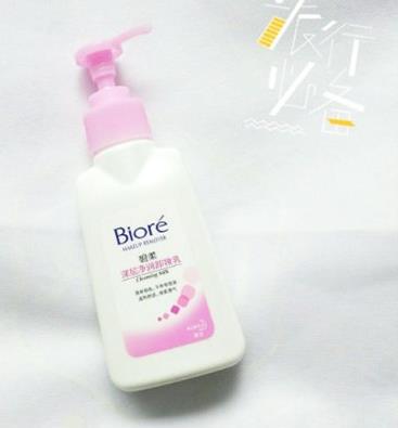 日本cosme大賞十大卸妝產(chǎn)品排名,植村秀櫻花喚肌潔顏油很溫和