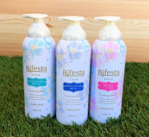 日本cosme大賞洗面奶排名,珊珂棉潤泡沫潔面乳性價比高