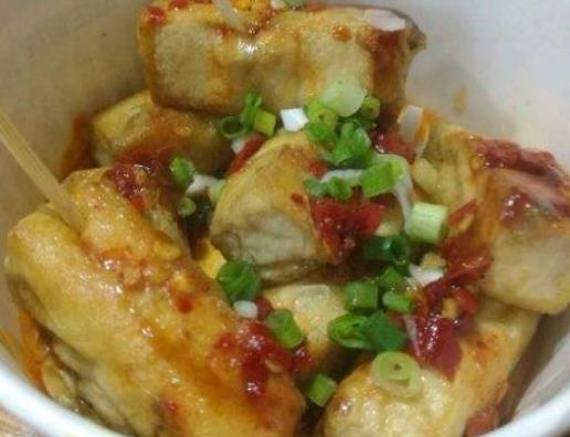 寧波南塘老街美食排行,烤扇貝搭配粉絲更可口,桃酥餅很出名