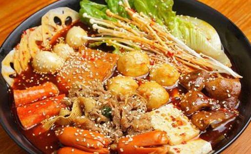 十大麻辣燙品牌排名,曝呀君麻辣燙、燙趟鮮麻辣燙菜品豐富