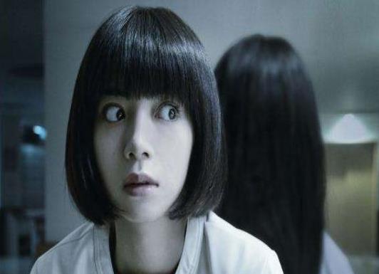 世界十大最經典的恐怖片,《殺人不分左右》《人皮客棧》都很重口味