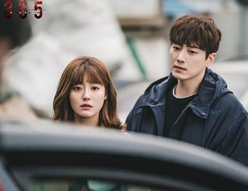 2020熬夜必看的十大韓劇,邪惡之花由李準(zhǔn)基出演,永遠(yuǎn)的君王很好看