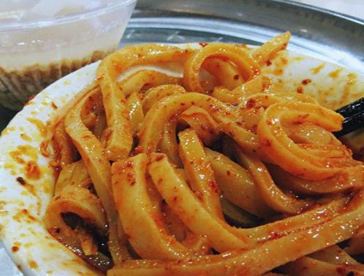 甘肅十大名吃排行榜,蘭州牛肉面口感好、羊肉泡饃歷史悠久