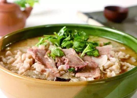 甘肅十大名吃排行榜,蘭州牛肉面口感好、羊肉泡饃歷史悠久