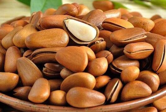十大減肥干果排行榜,花生有助于增強(qiáng)飽腹感、核桃可使膽固醇降低