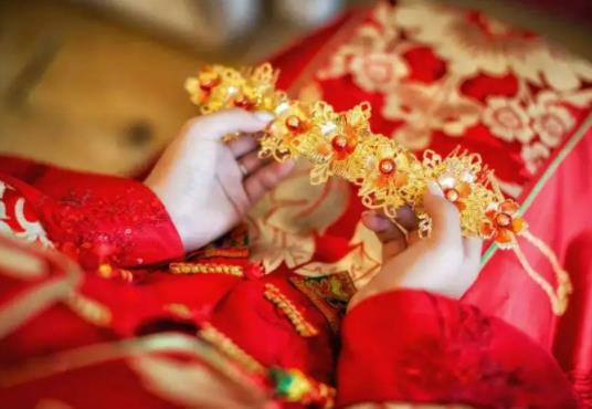 結婚被子多久可以拆洗?結婚準備被子數量是男方和女方加在一起嗎 結婚被子多久可以拆洗?結婚準備被子數量是男方和女方加在一起嗎