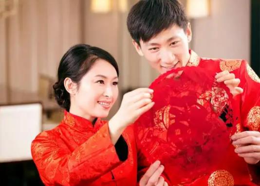 結婚被子多久可以拆洗?結婚準備被子數量是男方和女方加在一起嗎 結婚被子多久可以拆洗?結婚準備被子數量是男方和女方加在一起嗎