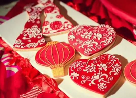 朋友結婚送團扇能行嗎?朋友結婚微信轉賬不禮貌嗎 朋友結婚送團扇能行嗎?朋友結婚微信轉賬不禮貌嗎