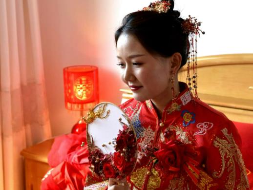 結婚團扇可以送別人嗎?朋友結婚能不能直接微信轉賬 結婚團扇可以送別人嗎?朋友結婚能不能直接微信轉賬