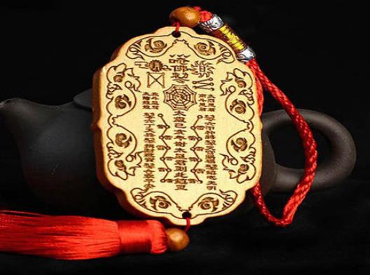 屬蛇人2023年犯太歲怎么說(shuō)?化解太歲佩戴什么最好 屬蛇人2023年犯太歲怎么說(shuō)?化解太歲佩戴什么最好