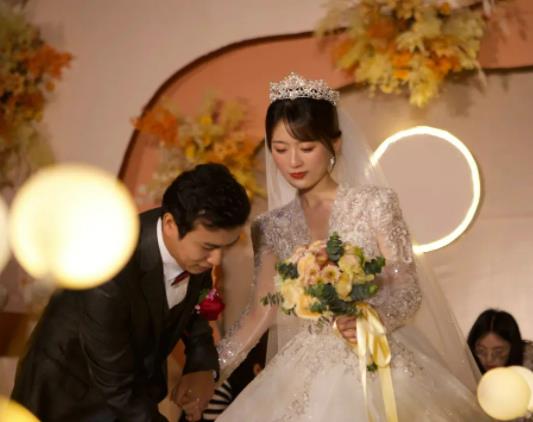 改口費10001是兩份加起來嗎?兒媳結婚改口費給多少好看 改口費10001是兩份加起來嗎?兒媳結婚改口費給多少好看