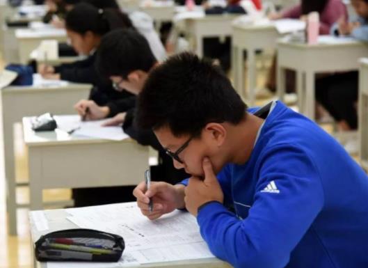 2023中考是不是先出成績再報學校?2023初中生可以異地中考嗎 2023中考是不是先出成績再報學校?2023初中生可以異地中考嗎
