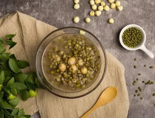 綠豆湯加什么糖比較好?不加糖的綠豆湯有沒有熱量 綠豆湯加什么糖比較好?不加糖的綠豆湯有沒有熱量