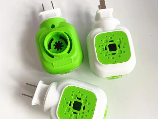蚊香液要是用完了會自動斷電嗎?蚊香液放在離人很近的地方可以嗎 蚊香液要是用完了會自動斷電嗎?蚊香液放在離人很近的地方可以嗎