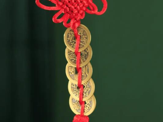 五帝錢掛玄關(guān)可化解大門對下樓梯嗎?五帝錢化大門煞怎么放 五帝錢掛玄關(guān)可化解大門對下樓梯嗎?五帝錢化大門煞怎么放
