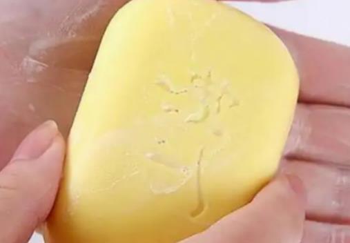 硫磺皂對虱子有用嗎?硫磺皂能不能治陰虱 硫磺皂對虱子有用嗎?硫磺皂能不能治陰虱