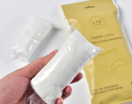 一次性?xún)?nèi)褲有味道正常嗎?一次性?xún)?nèi)褲買(mǎi)純棉的好還是無(wú)紡布的好 一次性?xún)?nèi)褲有味道正常嗎?一次性?xún)?nèi)褲買(mǎi)純棉的好還是無(wú)紡布的好