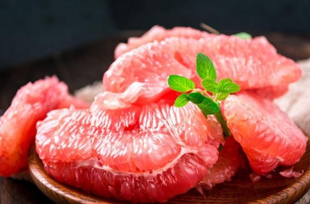 懷孕多吃柚子怎么樣 一天吃1個西柚算多嗎 懷孕多吃柚子怎么樣 一天吃1個西柚算多嗎