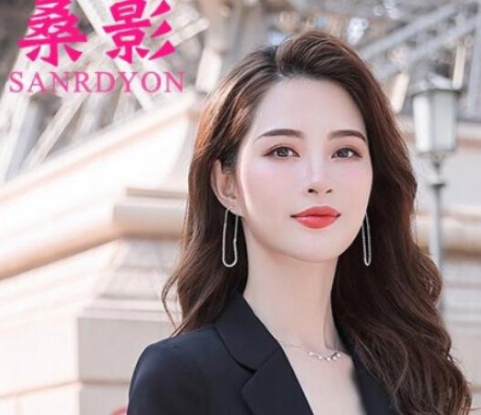 中國十大女職業(yè)裝品牌,佐馬仕職業(yè)裝不易皺、范思藍恩職業(yè)裝非常干練 中國十大女職業(yè)裝品牌,佐馬仕職業(yè)裝不易皺、范思藍恩職業(yè)裝非常干練
