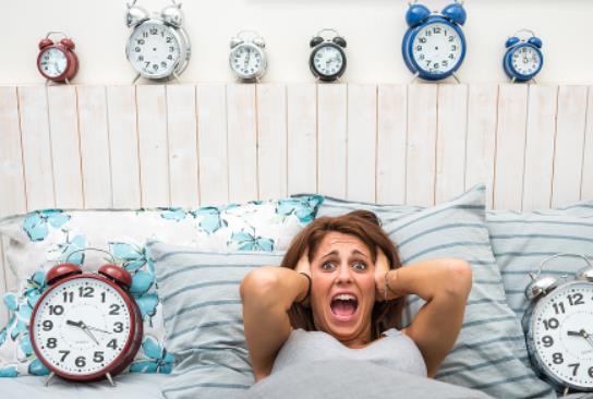 冬天怎么保證睡眠?眼睛哭腫了能睡覺嗎 冬天怎么保證睡眠?眼睛哭腫了能睡覺嗎