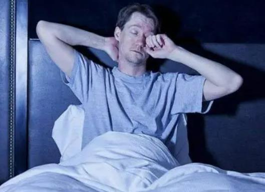 睡眠質量差是失眠嗎?床頭不易放哪些東西 睡眠質量差是失眠嗎?床頭不易放哪些東西