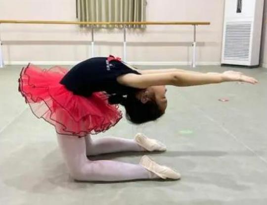孩子學舞蹈有哪些好處?藝考舞蹈都考哪些內(nèi)容 孩子學舞蹈有哪些好處?藝考舞蹈都考哪些內(nèi)容