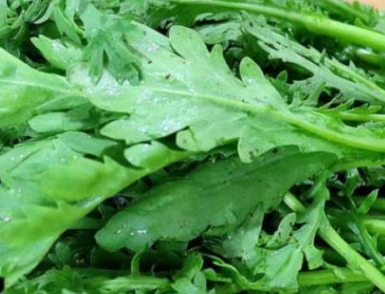 芹菜怎么吃不變黑?芹菜汁什么時候喝降壓? 芹菜怎么吃不變黑?芹菜汁什么時候喝降壓?