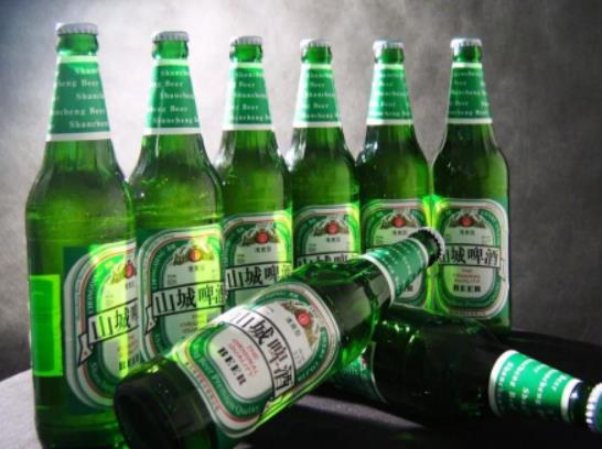 精釀啤酒的泡沫怎么來的?怎么倒啤酒不冒出來 精釀啤酒的泡沫怎么來的?怎么倒啤酒不冒出來