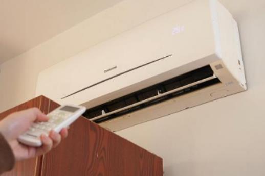 空調電輔熱和制熱有什么區別?空調電輔熱什么時候開 空調電輔熱和制熱有什么區別?空調電輔熱什么時候開
